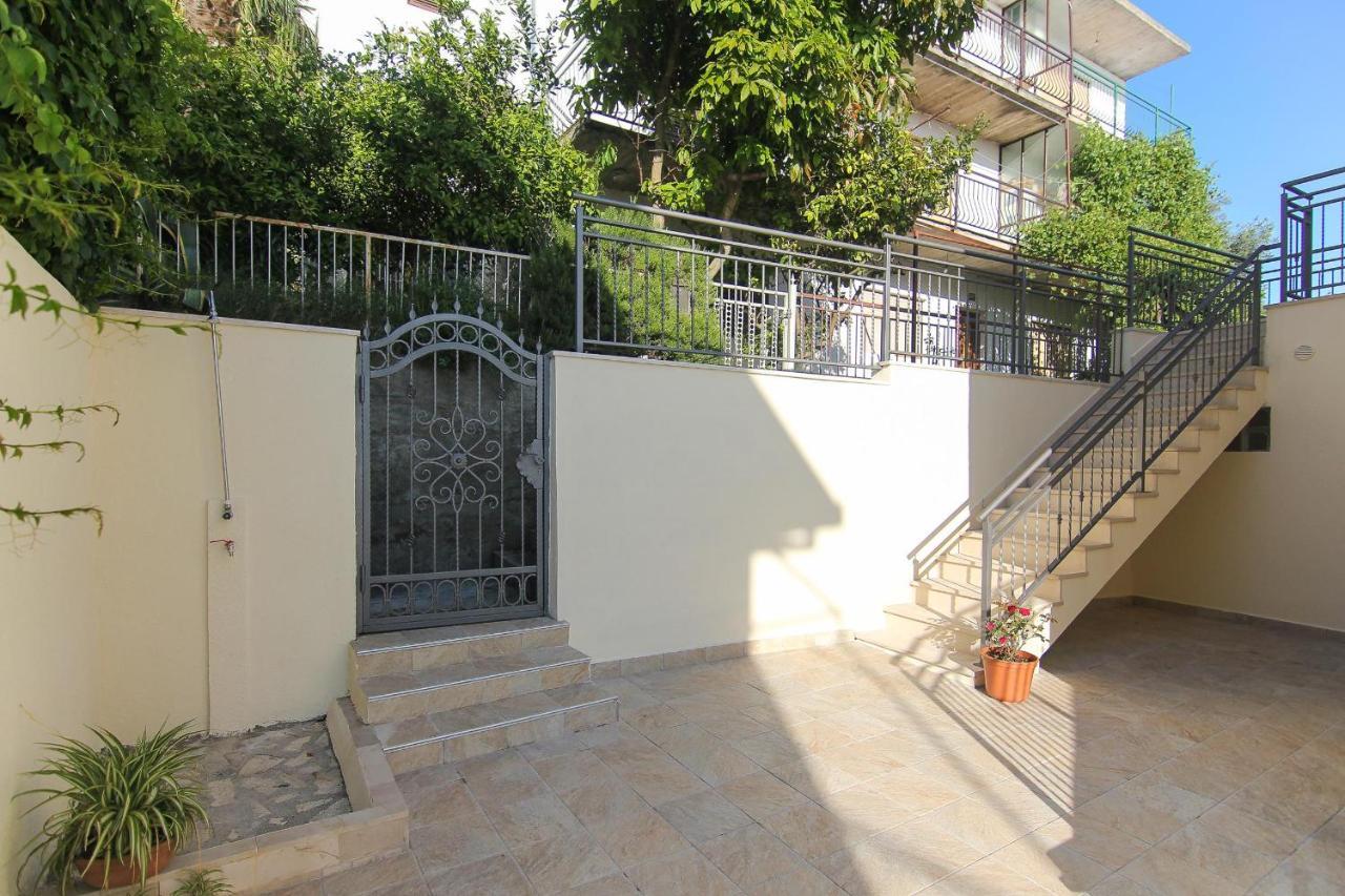 Apartments Villa Alex Podaca Exterior photo